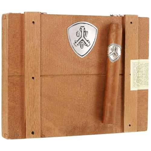 ADVentura The Royal Return The Chancellor Toro 6  * 52, Box of 10