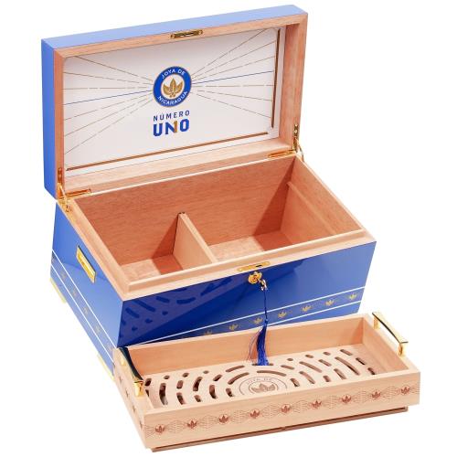 Joya de Nicaragua Numero Uno Deluxe Humidor Limited Edition