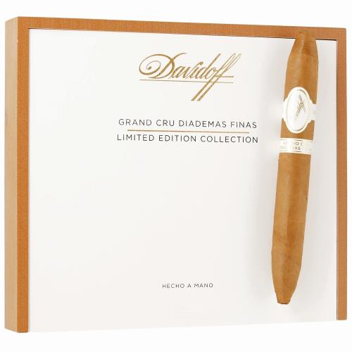 Davidoff Grand Cru Diademas Finas LE Collection 6 3/4 * 50