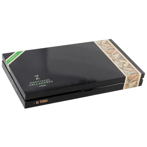 Santiago Valladares Habano Toro 6  * 52