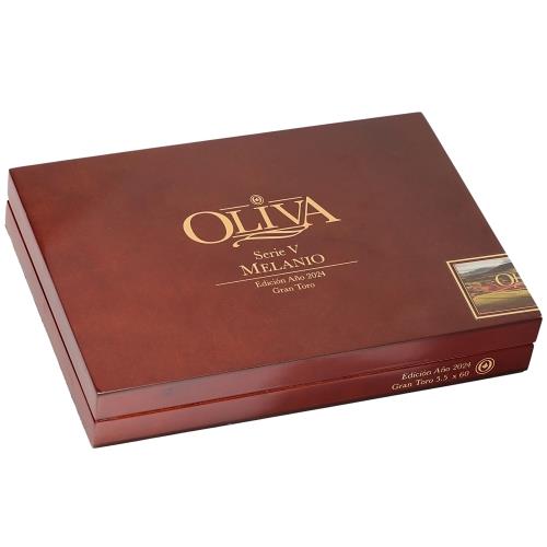 Oliva Serie V Melanio Edicion Ano 2024 5 1/2 * 60