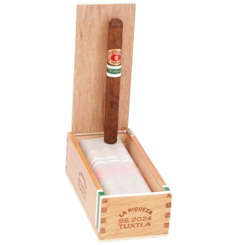 Tatuaje La Riqueza SE 2024 Cazadores Tuxtla 6 3/8 * 44, Box of 10