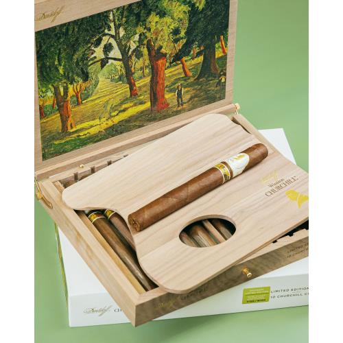 Davidoff Winston Churchill LE 2025 Churchill 7  * 48, Box of 10