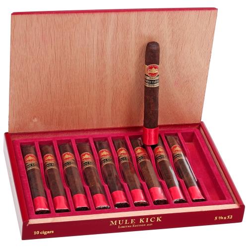 Crowned Heads Four Kicks Mule Kick LE 2025 5 7/8 * 52, Box of 10