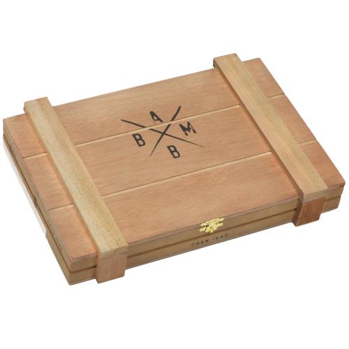 Alec Bradley Black Market Toro Tubo 6 1/2 * 52