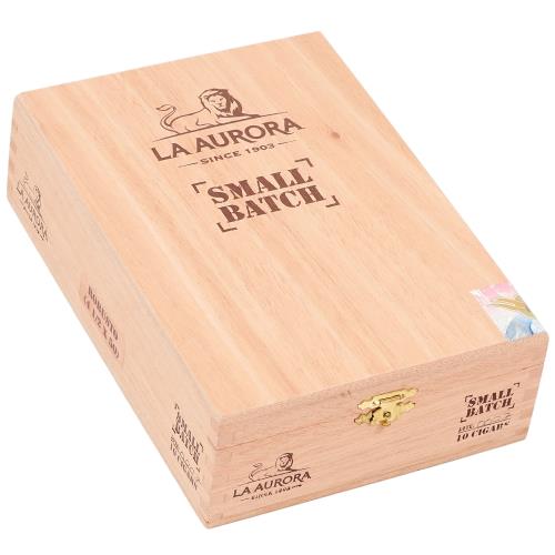 La Aurora Small Batch Lot No. 007 Robusto 4 1/2 * 50, Box of 10
