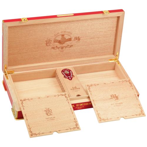 La Union Prominente Especial Red Humidor with Xikar Cutter