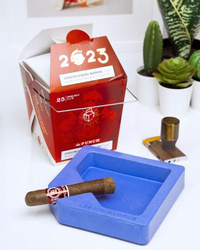 Les Fines Lames Monad Concrete Ashtray