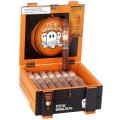 Alec Bradley Filthy Ghooligan Toro 6  * 50